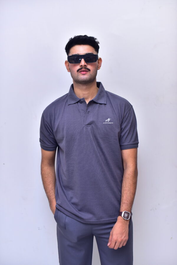 PLAIN STEEL GREY POLO SHIRT - Image 2