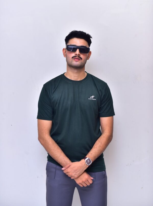 PLAIN ROUND NECK HUNTER GREEN T-SHIRT - Image 2