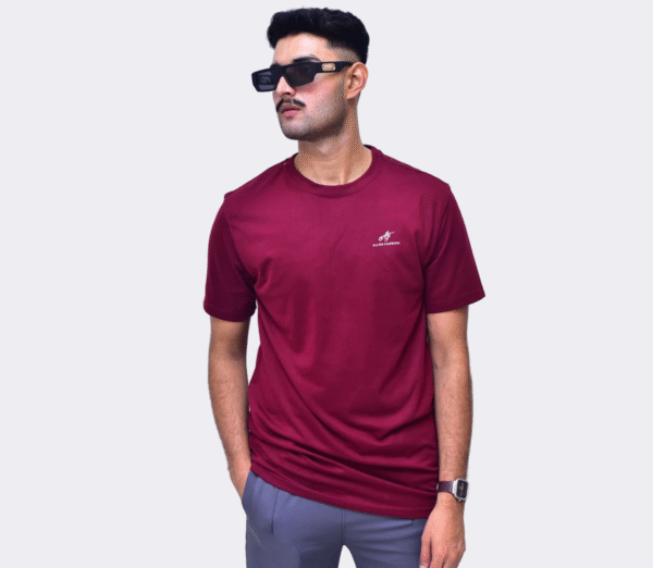PLAIN ROUND NECK BURDUNDY T-SHIRT